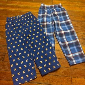 Bundle of carters fleece pants size 4T